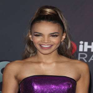 Leslie Grace